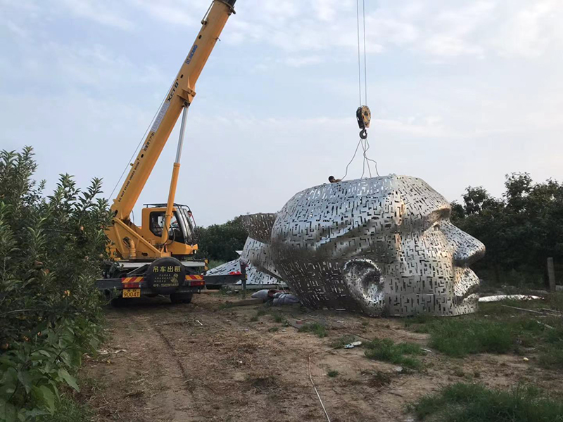 7m不銹鋼頭雕